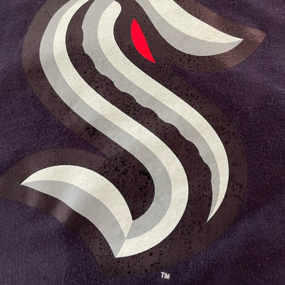 Seattle Kraken Fanatics Women's Primary Logo Team V-Neck T-Shirt - Deep Sea Blue - Picture 2 of 6